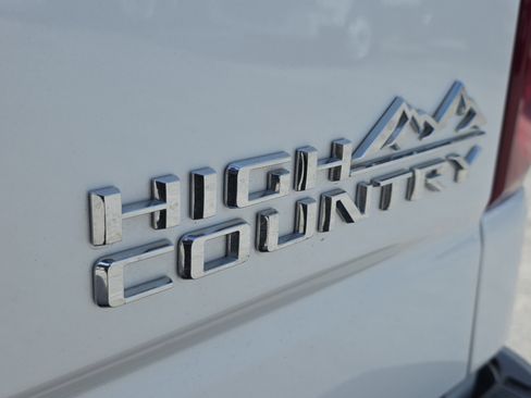 Used 2024 Chevrolet Silverado 1500 High Country RWD image 10