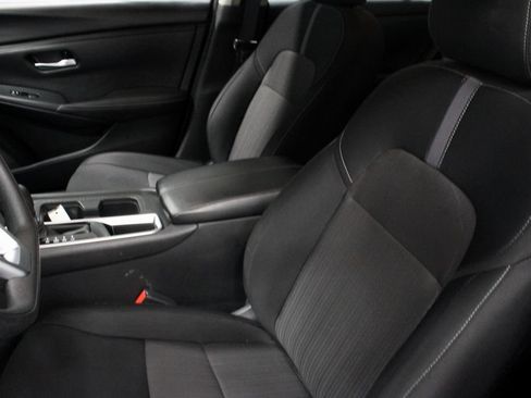 Used 2025 Nissan Sentra SV FWD image 23