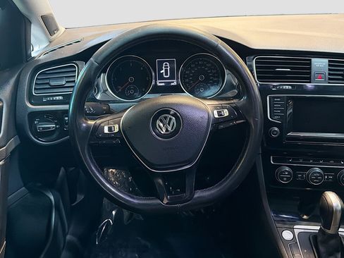 Used 2015 Volkswagen Golf TDI SEL image 17
