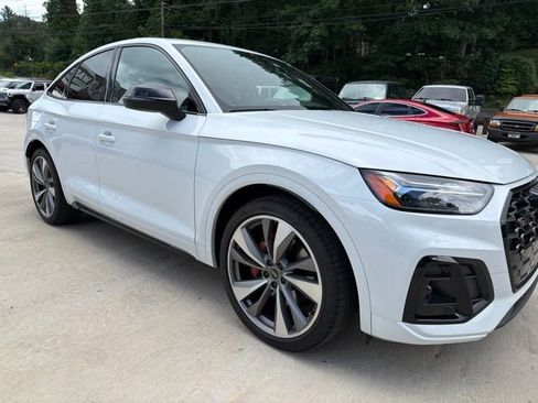 Used 2024 Audi SQ5 Premium Plus w/ S Sport Package AWD/4WD image 3