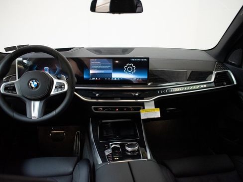 New 2026 BMW X5 xDrive40i w/ M Sport Package image 11