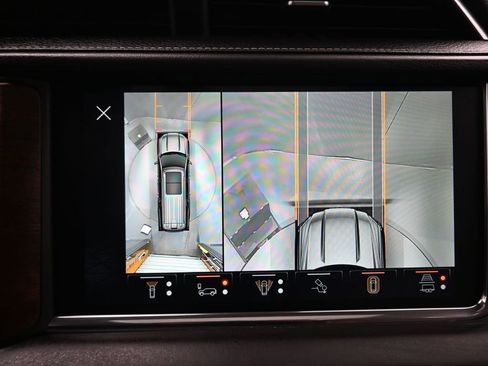 Used 2023 GMC Yukon XL Denali Ultimate image 22