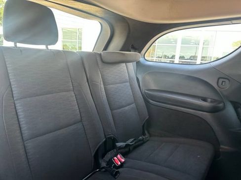 Used 2018 Dodge Durango SXT w/ 3rd Row Seating Group RWD image 11