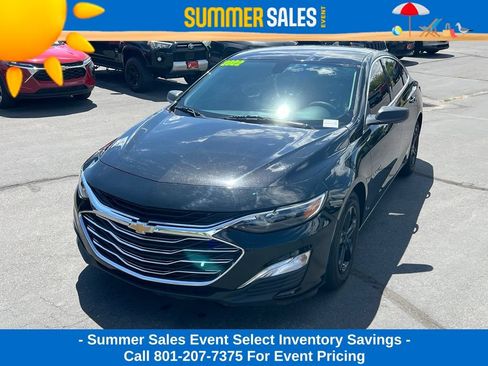 Used 2022 Chevrolet Malibu LS FWD image 2