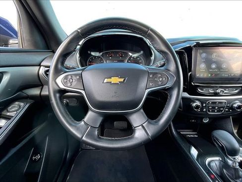 Used 2023 Chevrolet Traverse LT FWD image 18