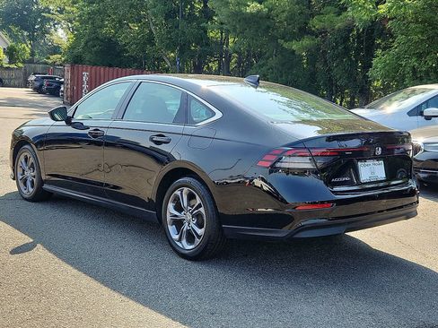 Used 2024 Honda Accord EX image 4