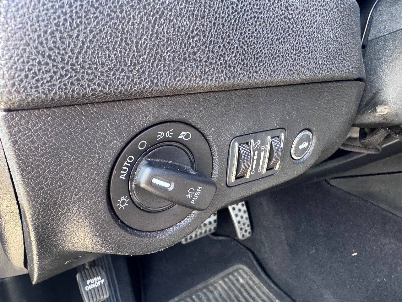 Used 2019 Dodge Charger R/T RWD image 19