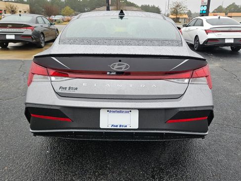 New 2026 Hyundai Elantra Sport FWD image 10