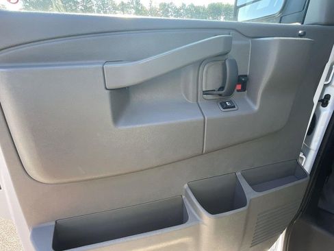 Used 2023 Chevrolet Express 2500 w/ Driver Convenience Package image 19