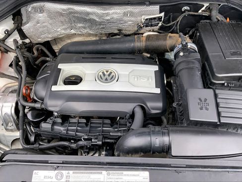 Used 2012 Volkswagen Tiguan SEL FWD image 31