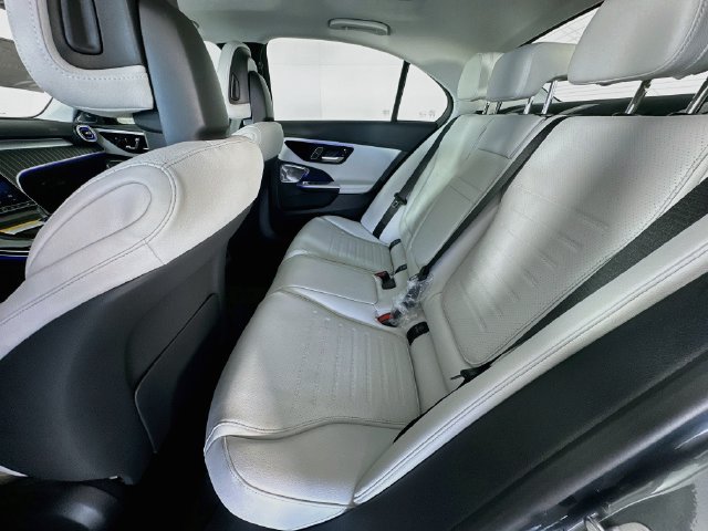 Used 2026 Mercedes-Benz C 300 Sedan image 25