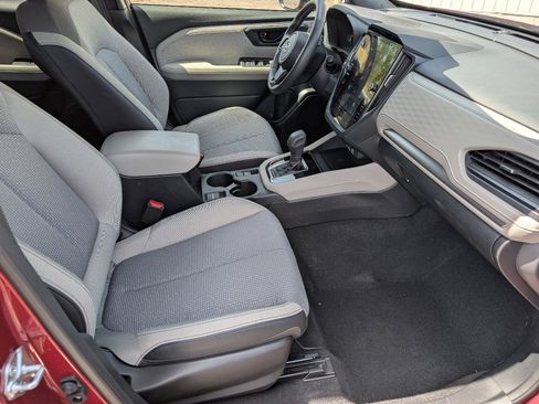 Used 2025 Subaru Forester Premium AWD/4WD image 11