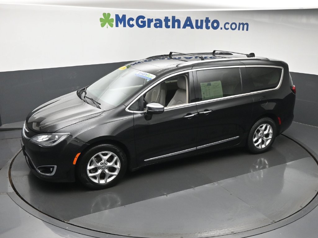 Used 2020 Chrysler Pacifica Limited FWD image 22