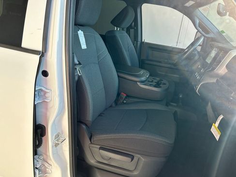 New 2024 RAM 2500 Tradesman w/ Chrome Appearance Group image 33