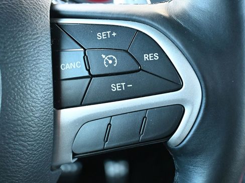 Used 2015 Dodge Challenger SXT Plus RWD image 14