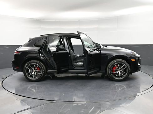 New 2026 Porsche Macan S image 36