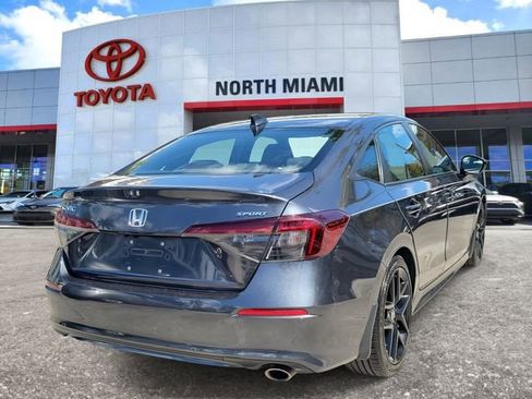 Used 2025 Honda Civic Sport image 4