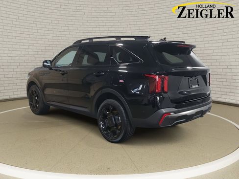 Used 2025 Kia Sorento SX image 7