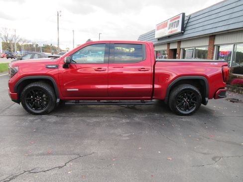 Used 2023 GMC Sierra 1500 Elevation w/ Elevation Premium Package image 6