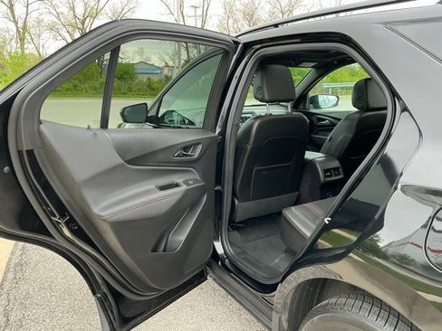 Used 2023 Chevrolet Equinox RS FWD image 16