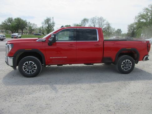 New 2026 GMC Sierra 2500 SLE w/ SLE Value Package; AWD/4WD image 9