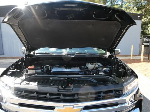 Used 2020 Chevrolet Silverado 1500 LT image 31