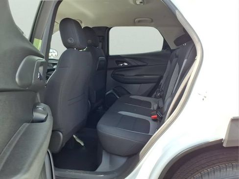 New 2026 Chevrolet TrailBlazer LT w/ Convenience Package AWD/4WD image 10
