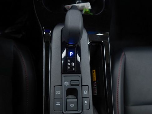 Used 2026 Toyota Prius Plug-In Hybrid image 24