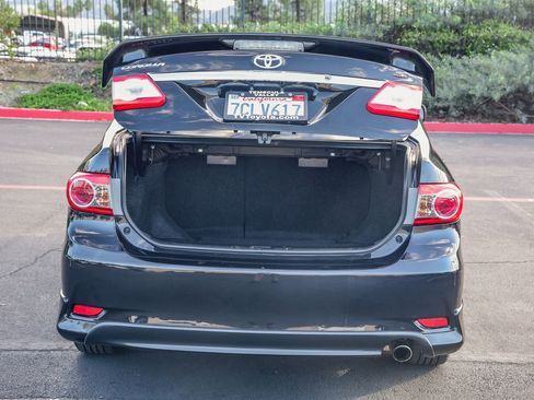 Used 2013 Toyota Corolla S image 29