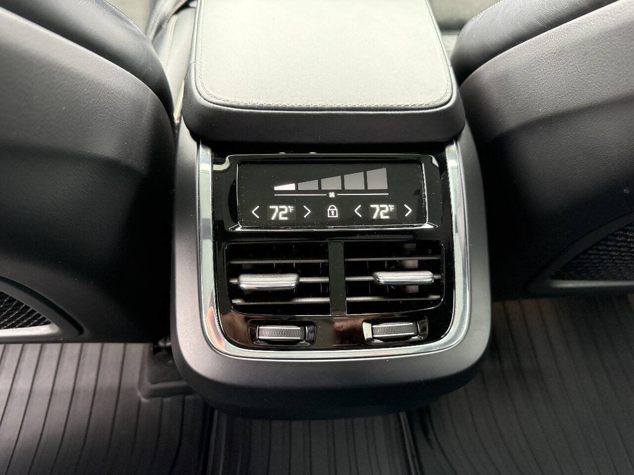 Used 2018 Volvo XC90 T6 R-Design w/ Convenience Package AWD/4WD image 19