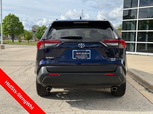 Used 2019 Toyota RAV4 XLE Premium w/ Cold Weather Package AWD/4WD image 4