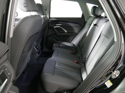 Certified 2025 Audi Q5 Premium w/ Convenience Package AWD/4WD image 12