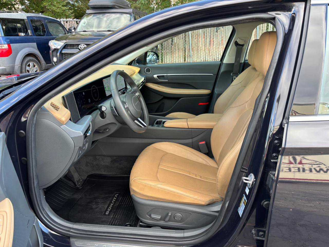 Used 2024 Hyundai Sonata Limited FWD image 5