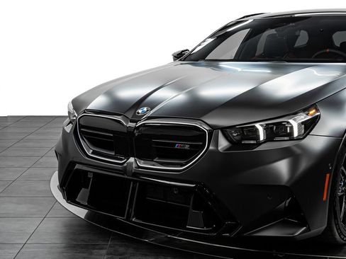 Used 2025 BMW M5 Touring AWD/4WD image 12