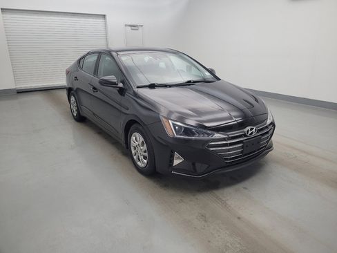 Used 2020 Hyundai Elantra SE w/ Cargo Package (C1) FWD image 13