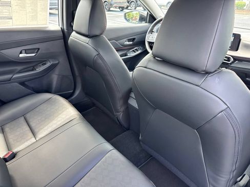 New 2026 Nissan Sentra SR w/ SR Premium Package FWD image 21