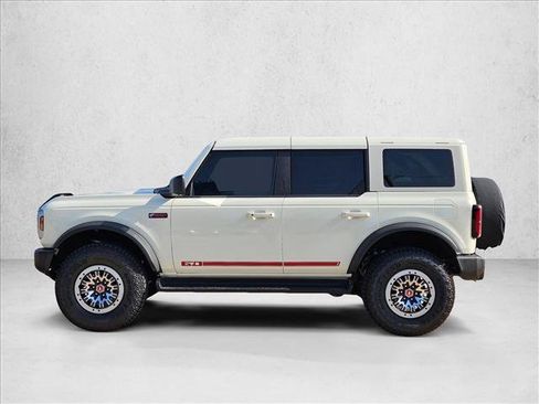 New 2026 Ford Bronco Outer Banks w/ Sasquatch Package AWD/4WD image 5