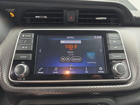 Used 2020 Nissan Kicks SV image 25