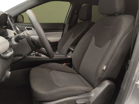 Used 2024 Jeep Compass Sport AWD/4WD image 17