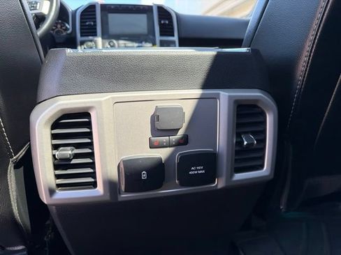 Used 2018 Ford F150 Lariat w/ Equipment Group 502A Luxury AWD/4WD image 13