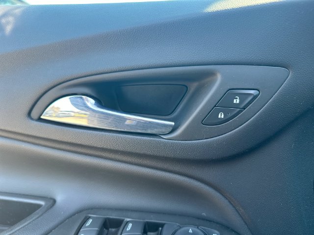 Used 2024 Chevrolet Equinox LT FWD image 56