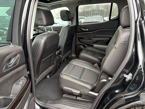 Used 2023 GMC Acadia AT4 w/ Technology Package image 12