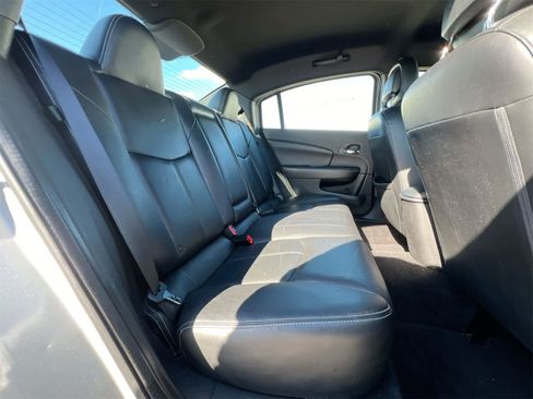 Used 2011 Chrysler 200 Limited image 20