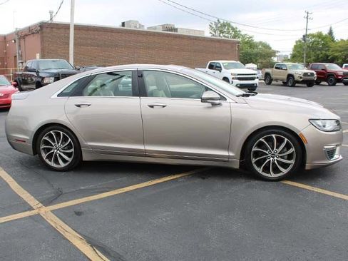 Used 2019 Lincoln MKZ Reserve w/ Reserve Plus Package AWD/4WD image 5