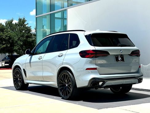 New 2026 BMW X5 xDrive40i w/ M Sport Package AWD/4WD image 7