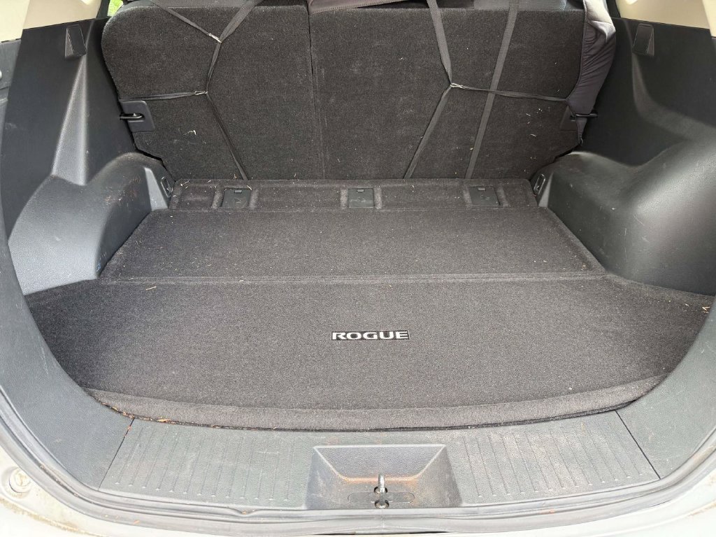 Used 2015 Nissan Rogue S w/ Convenience Package FWD image 12