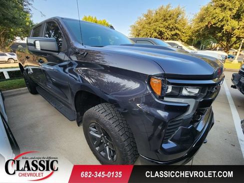 Used 2024 Chevrolet Silverado 1500 LT Trail Boss w/ Convenience Package II AWD/4WD image 1