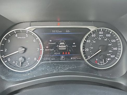 Used 2024 Nissan Sentra SV w/ All-Weather Package FWD image 5