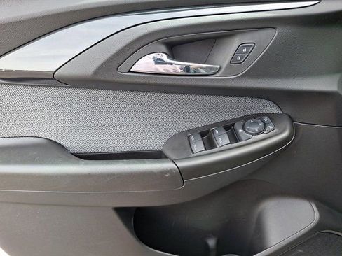 Used 2023 Chevrolet TrailBlazer LT w/ Convenience Package FWD image 16