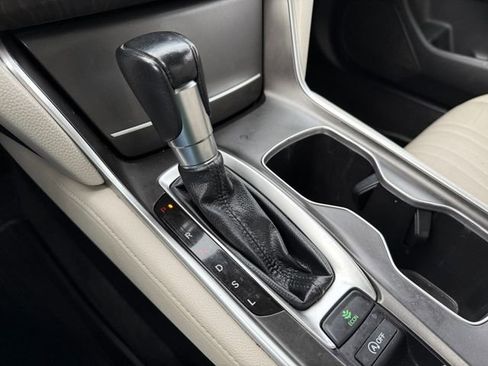 Used 2021 Honda Accord EX-L image 28